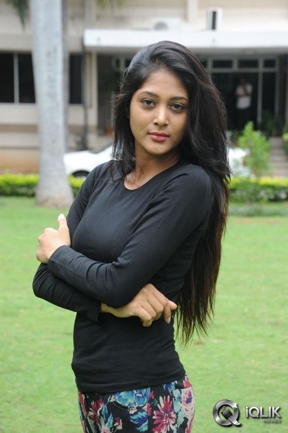 Sushma-Raj-at-Maaya-Movie-Preview-Meet